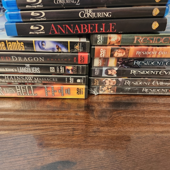 Other - 17 Horror Movie DVD and Blu-ray Collection Names Listed In Decription